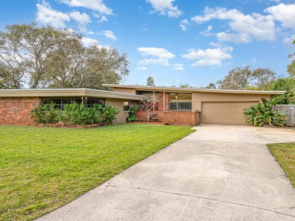 68 W Bay Dr, Cocoa Beach, FL 32931