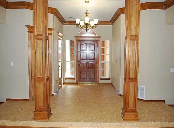4th image of 2913 SW 124th Ct