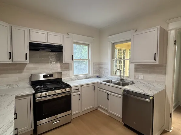 522 Allen St, Syracuse, NY 13210