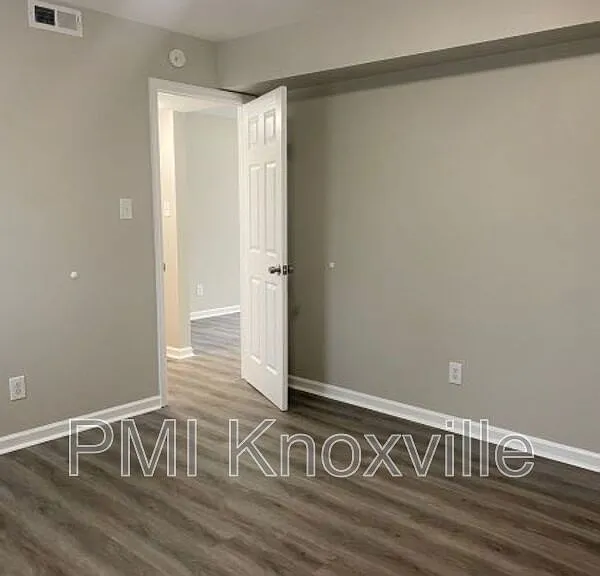 123 Ingersoll Ave #2 — Photo 12
