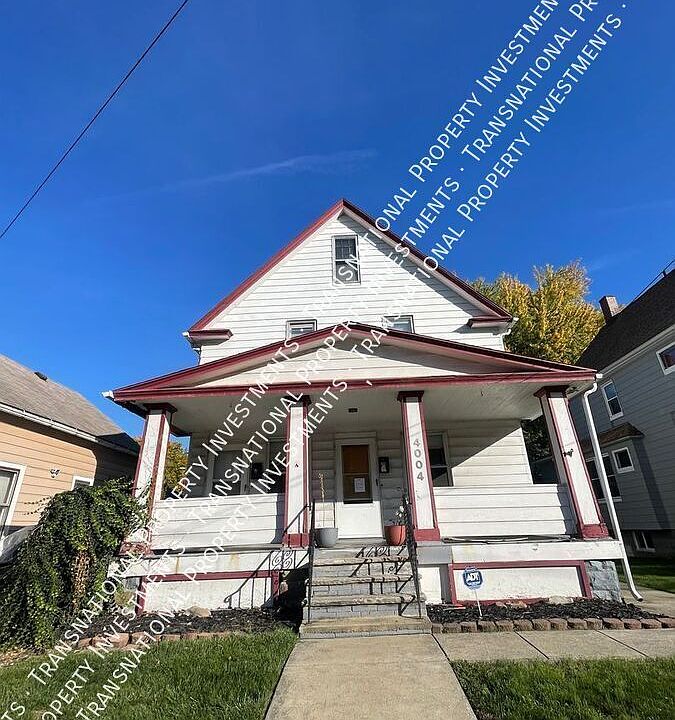 1st image of 4004 Carlyle Ave #2