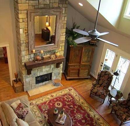 2nd image of 959 E Dogwood Ln