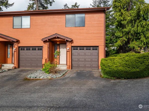690 NW Atalanta Way #B11, Oak Harbor, WA 98277