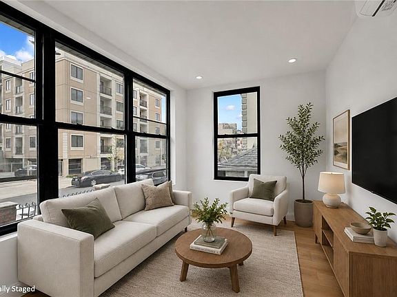 2nd image of 3013 Brighton 5th St #1F