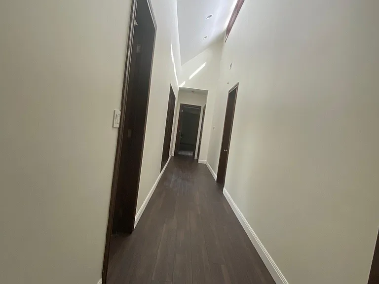407 Jordan Dr — Photo 16
