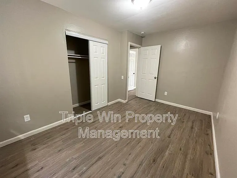 1725 Orletto Way — Photo 26