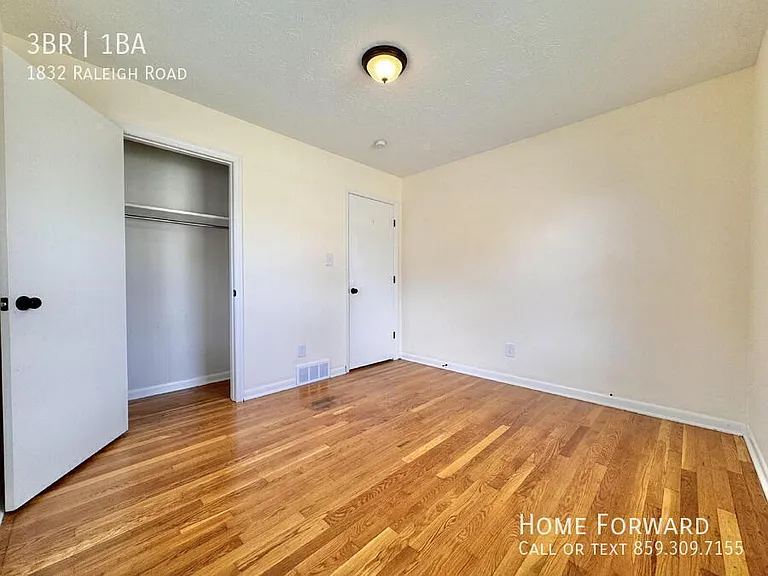 1832 Raleigh Rd — Photo 16