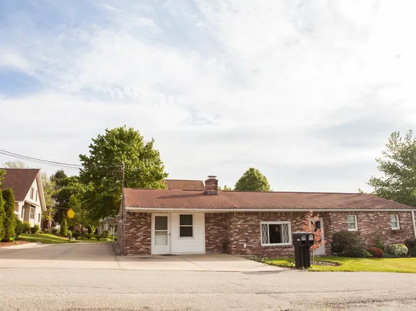 212 Lindsay St #A, Delmont, PA 15626