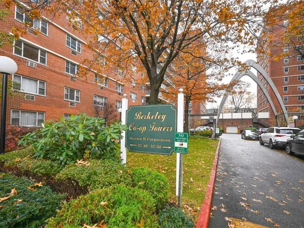 52-30 39 Drive #9L, Woodside, NY 11377