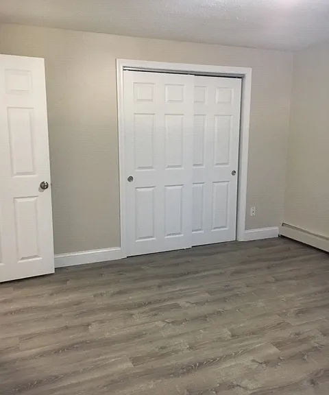 330 Simmonsville Ave #1B — Photo 5
