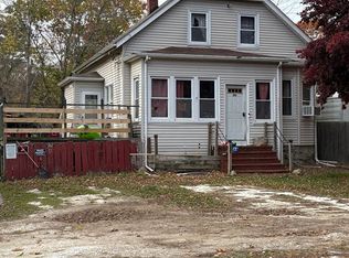 329 Middle Rd, Acushnet, MA 02743