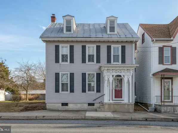 114 E Market St, Jonestown, PA 17038