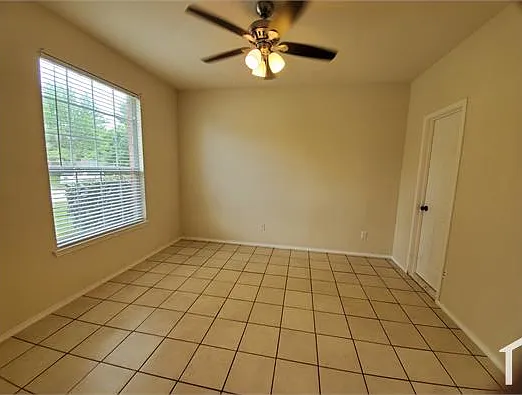 511 Binkley Ct — Photo 4