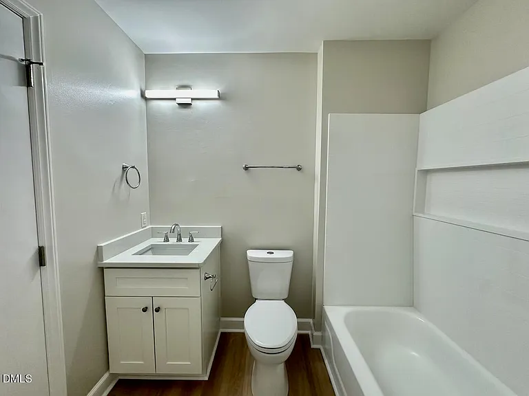 4050 Arckelton Dr — Photo 14