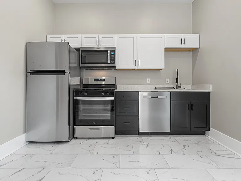 813 Washington Ave #1 — Photo 13