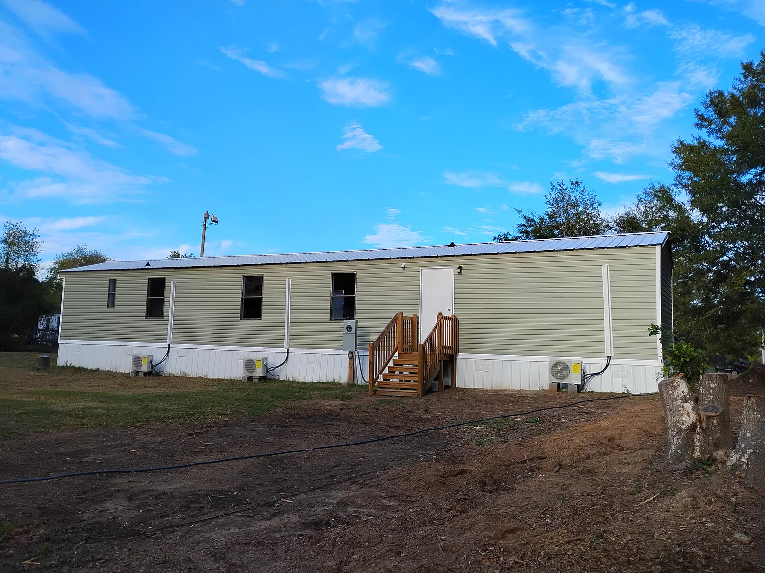 3 bed, 1200 sqft, $900 — Photo 2
