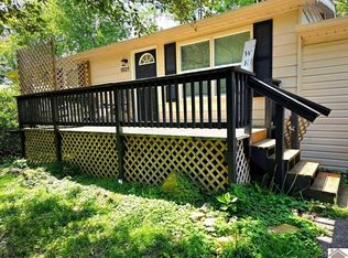 1501 Creekside Dr, Paducah, KY 42003