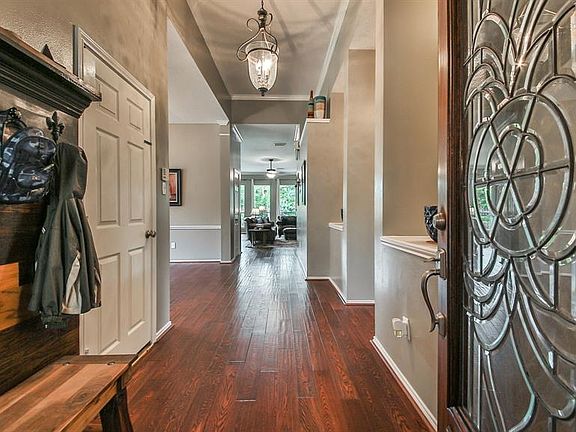 3rd image of 3402 McMahon Way