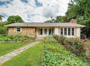 14 Gentlebreeze Ln, Asheville, NC 28805