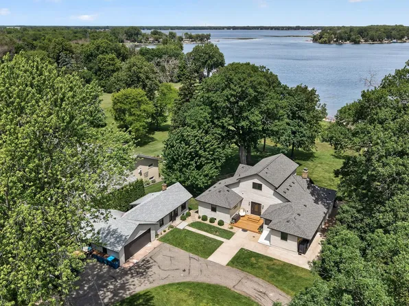 7520 217th St N, Forest Lake, MN 55025