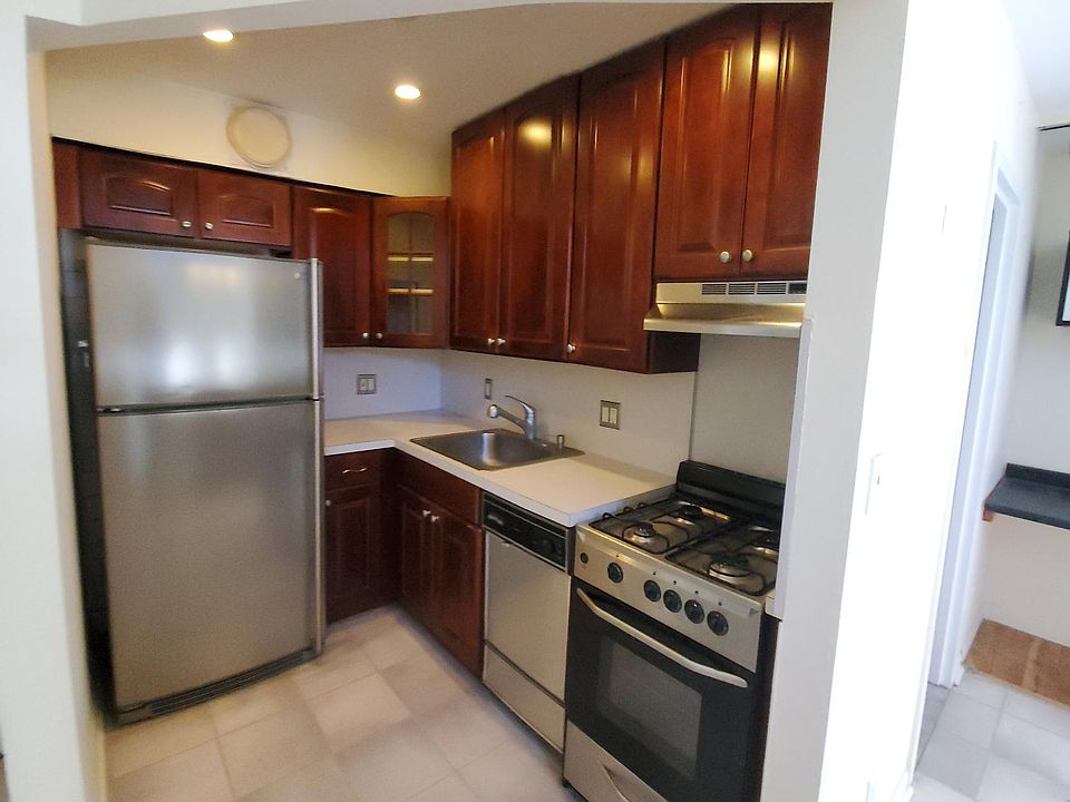 Kitchen Middle Level