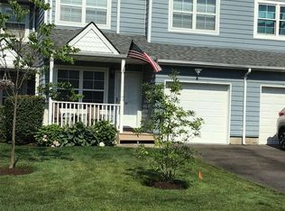 61 Pleasantview Dr, Central Islip, NY 11722