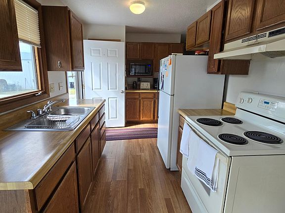 4th image of 6349 144th St NW