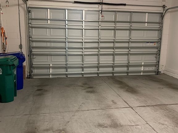 4th image of 2724 Lobelia Dr