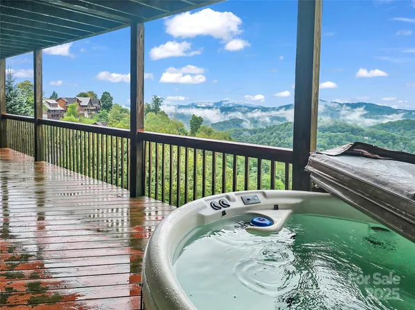 161 Scenic Wolf Dr, Mars Hill, NC 28754
