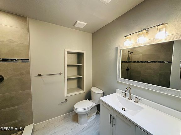 5th image of 11163 Wharf Cove Dr