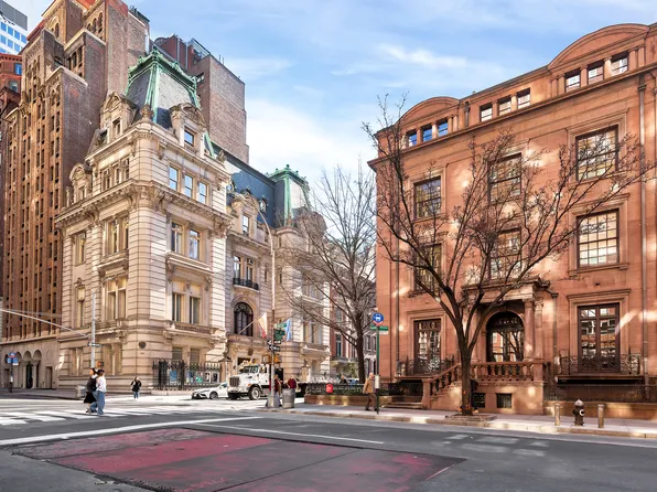 220 Madison Avenue 4M image 6 of 7