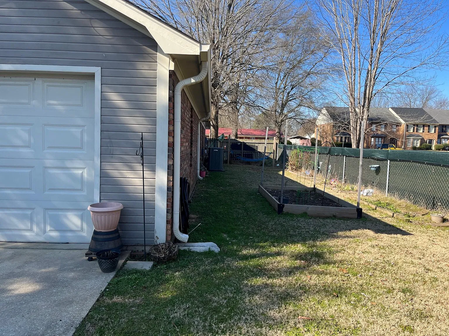 2 bed, 1285 sqft, $1,350 — Photo 3