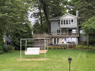 296 Lakeside Dr, Delton, MI