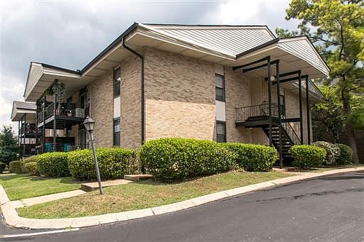 1st image of 4425 Westlawn Dr APT B101