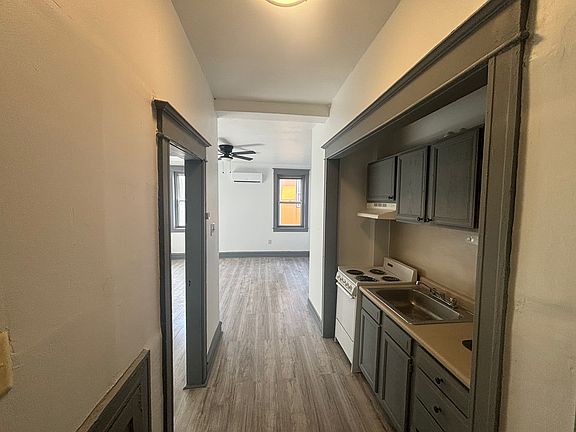 4th image of 1429 N 15th St APT 3G