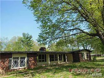 58 Queens Dr photo 1