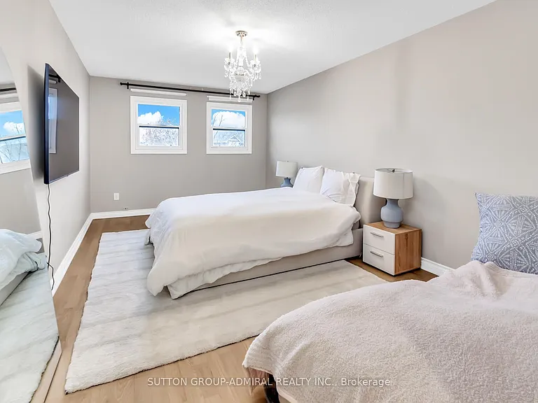 119 McCabe Cres #MAIN 2ND — Photo 18