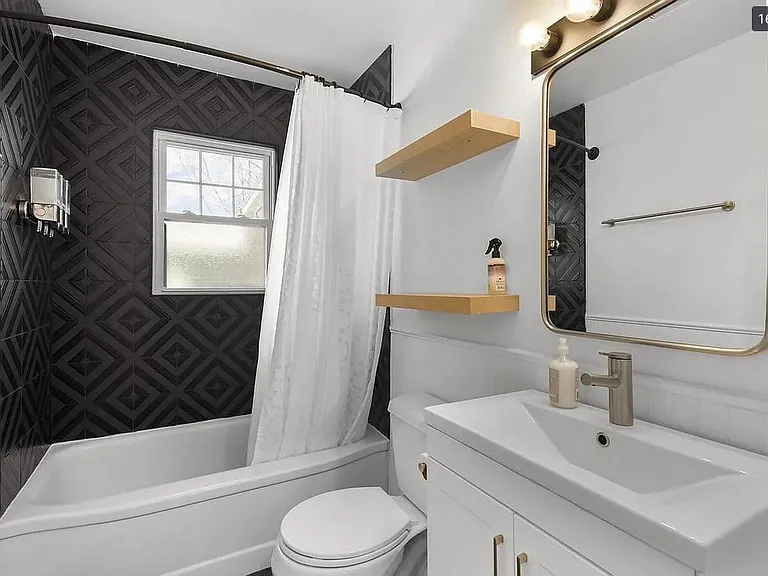 326 S Midvale Blvd — Photo 13