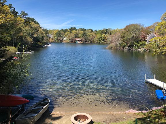 3rd image of 169 Lake Shore Dr
