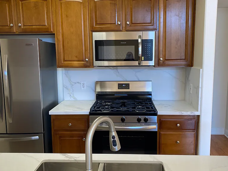 2030 Dracena Dr #29 — Photo 7