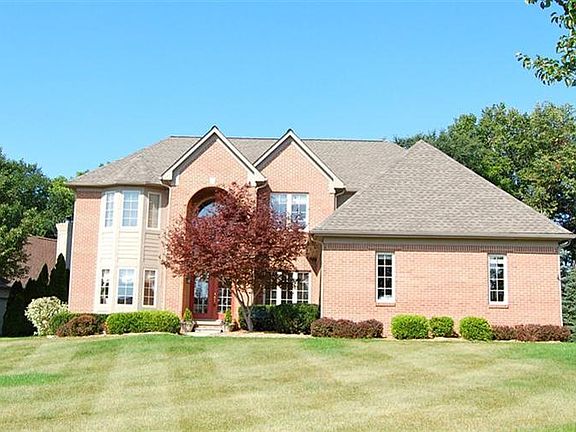 2nd image of 1761 Oakmont Ct