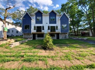 24 N Rigaud Rd #211, Spring Valley, NY 10977