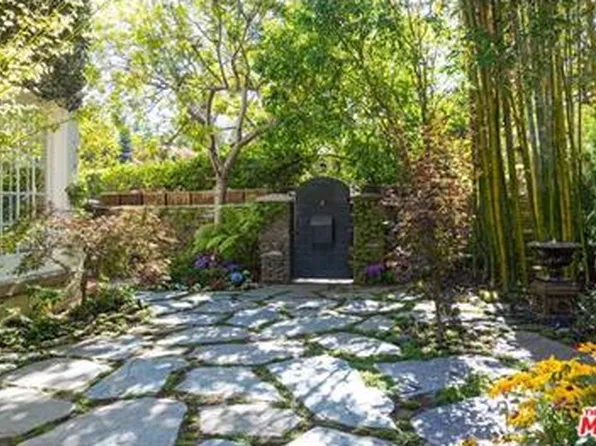 9555 Lime Orchard Rd, Beverly Hills, CA 90210