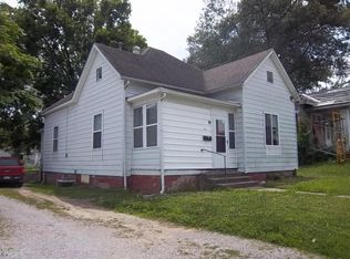 115 W Park St, Harrisburg, IL 62946