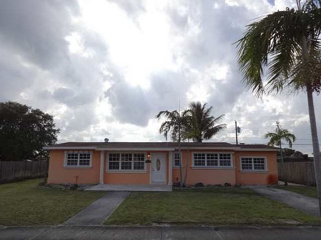 1st image of 19720 NW 39th Ct