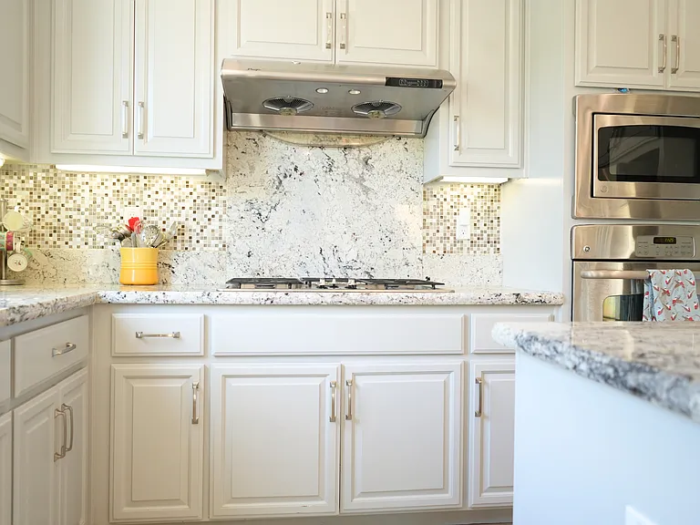 2052 Haggerty Dr — Photo 10