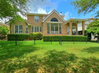 22 Tiburon Dr, The Hills, TX 78738