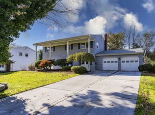 9 Lake Ontario Ln, Morganville, NJ 07751