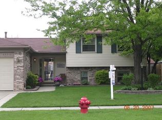 45310 Rudgate Rd, Canton, MI 48188