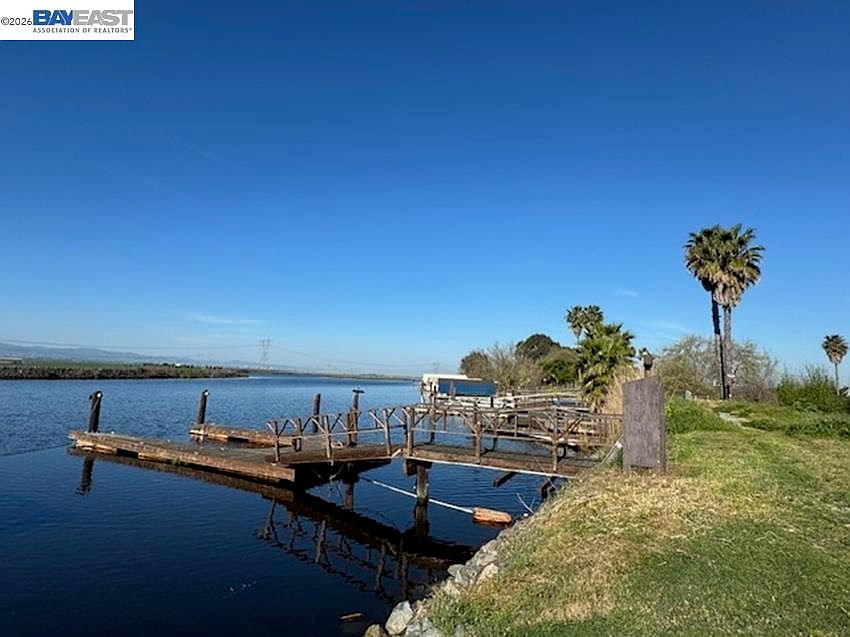 1st image of 1480 Taylor Rd